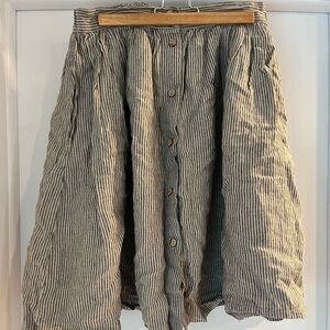 Size M/L NOT Perfect Linen striped skirt with pockets